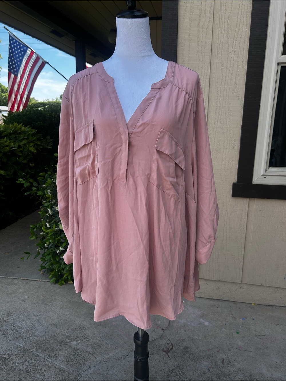 Torrid‎ Harper Georgette 3/4 Tab Sleeve V-Neck Utility Blouse